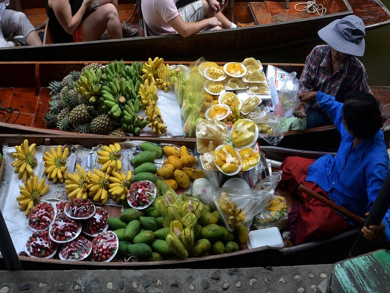 คนพายเรือขายของ